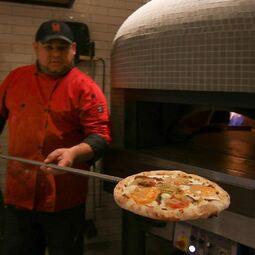 Heirloom Vin & Pizza RestoMontreal.ca