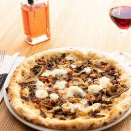 Heirloom Vin & Pizza RestoMontreal.ca