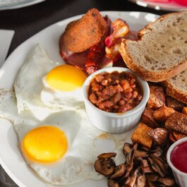 Pub Cartier Arms  Restaurant Réconfort