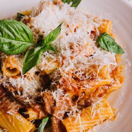 Pub Cartier Arms RestoMontreal.ca