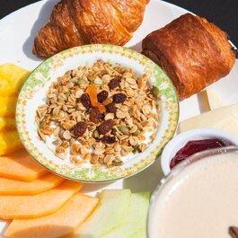 Pub Cartier Arms RestoMontreal.ca