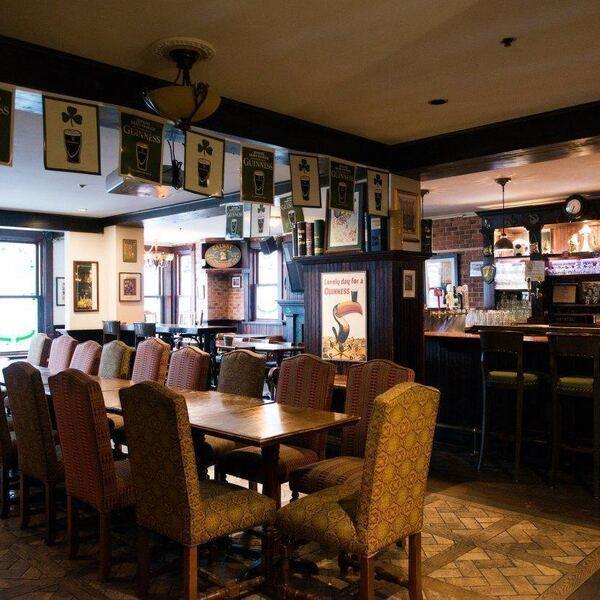 Pub Galway - Restaurant Irlandaise à Montcalm, Québec