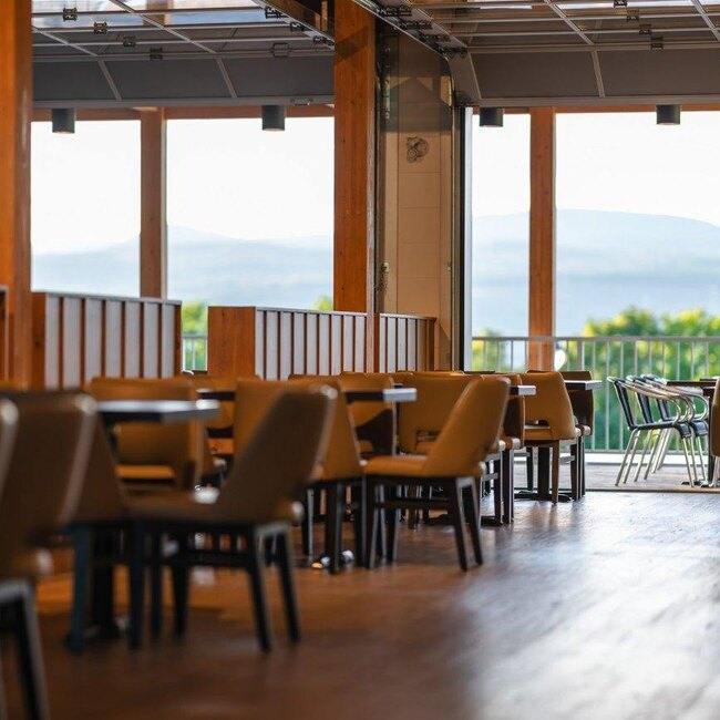 Pub Le Mitan - Microbrasserie de l'Île d'Orléans - Restaurant Bistro à Île d'Orléans, Québec