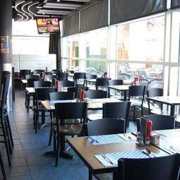 Le Pub Universitaire Pub Food Restaurant