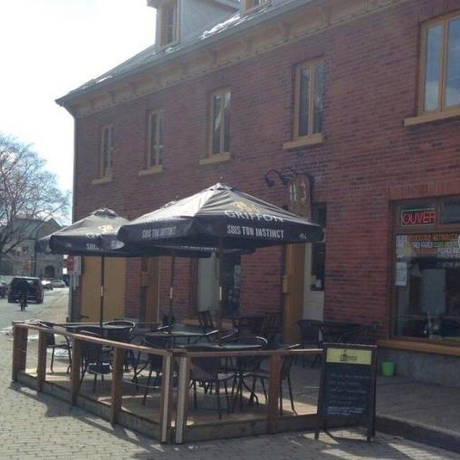 Quartier Général du Vieux La Prairie - Restaurant Café à La Prairie