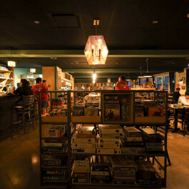 Randolph Pub Ludique Rosemont Restaurant