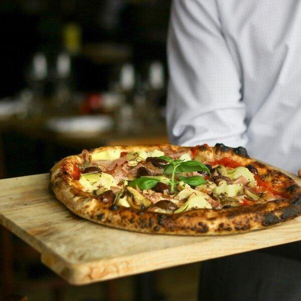 Regina Pizzeria - Restaurant Pizza à Brossard