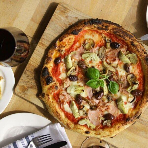 Regina Pizzeria - Restaurant Pizza à Brossard