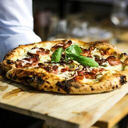 Regina Pizzeria RestoMontreal.ca