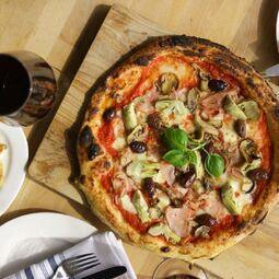 Regina Pizzeria RestoMontreal.ca