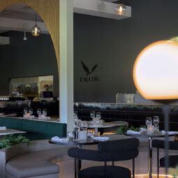 Restaurant Falcon RestoMontreal.ca