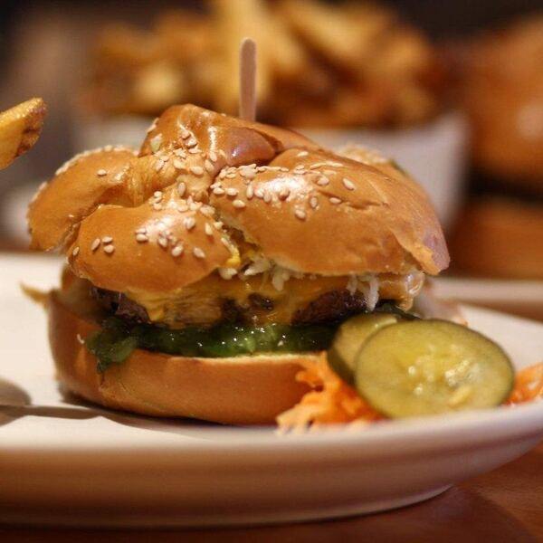 Restaurant Les Belles-Soeurs - Restaurant Burgers à Le Plateau-Mont-Royal, Montréal