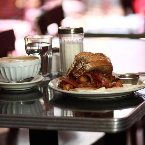 Restaurant Les Belles-Soeurs - Restaurant Burgers à Le Plateau-Mont-Royal, Montréal