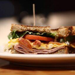 Restaurant Les Belles-Soeurs RestoMontreal.ca