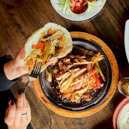 Roasters BBQ Grill & Bar RestoMontreal.ca