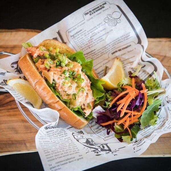 Le Shack Du Pêcheur Express Restaurant Bromont, QC