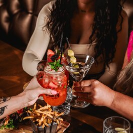 SHAKER Cuisine & Mixologie - Tartares &agrave; Montr&eacute;al