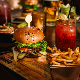 SHAKER Cuisine & Mixologie  Restaurant Burgers