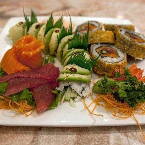 Soba & Sushi Bar - Restaurant Sushi à Côte-des-Neiges, Montréal