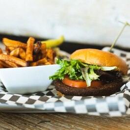 Steakhouse St-Charles RestoMontreal.ca