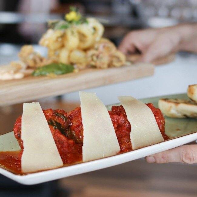 Station Pizza Moderne - Restaurant Italienne à Ahuntsic-Cartierville, Montréal