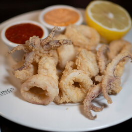 Sterlings Steakhouse & Bar RestoMontreal.ca