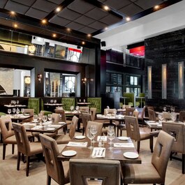 Sterlings Steakhouse & Bar  Restaurant Steakhouse