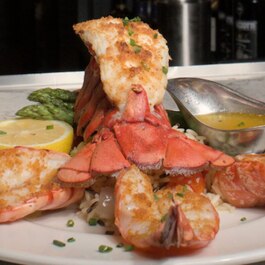 Sterlings Steakhouse & Bar RestoMontreal.ca