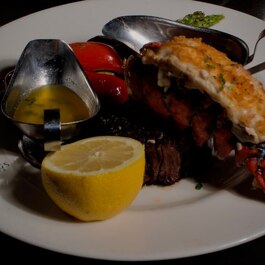 Sterlings Steakhouse & Bar RestoMontreal.ca