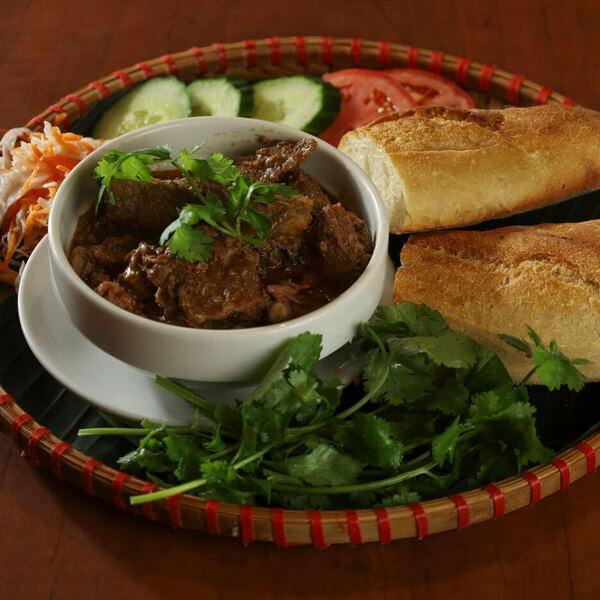 T'ami Restaurant - Restaurant Cuisine Vietnamienne Petite-Italie, Montréal