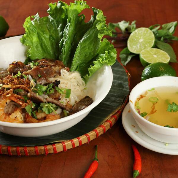 T'ami Restaurant - Restaurant Cuisine Vietnamienne Petite-Italie, Montréal