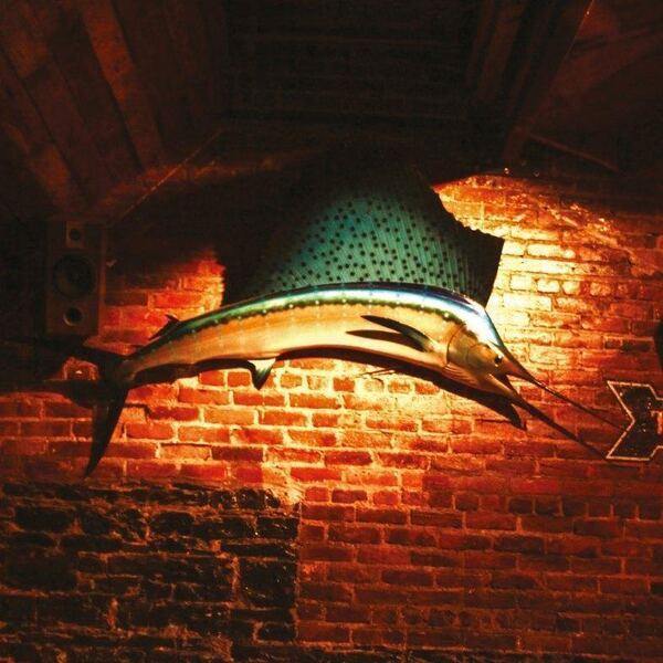 Taverne Grande Allée - Restaurant Pub Food à Vieux-Québec, Québec