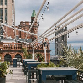 Terrasse Place d'Armes - Restaurants de Montréal