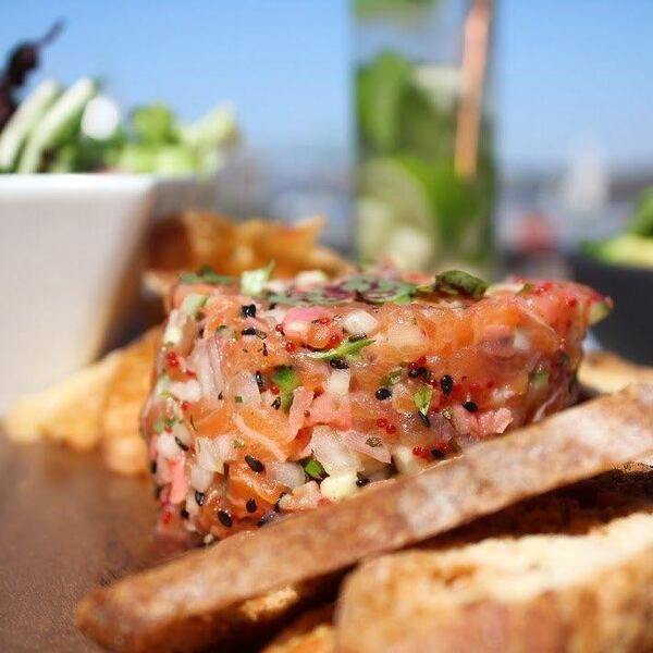 Terrasse sur l'Auberge Restaurant Montreal, QC