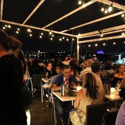 Terrasse sur l'Auberge RestoMontreal.ca