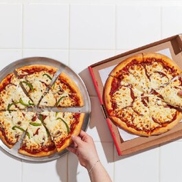 Toujours Mikes Restaurant Toujours Mikes RestoMontreal.ca