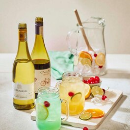 Toujours Mikes Restaurant Toujours Mikes RestoMontreal.ca