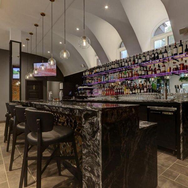Viva Restaurant + Bar - Restaurant Italienne à Le Plateau-Mont-Royal, Montréal