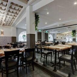 Viva Restaurant + Bar RestoMontreal.ca