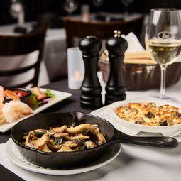 Zoé Fondues Karaoké & Cocktails  Restaurant Fondue